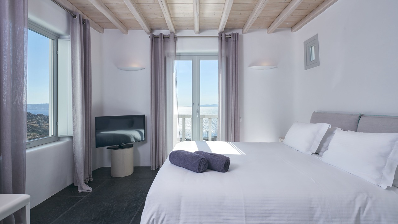 Photo of Bedroom in Faros Armenistis