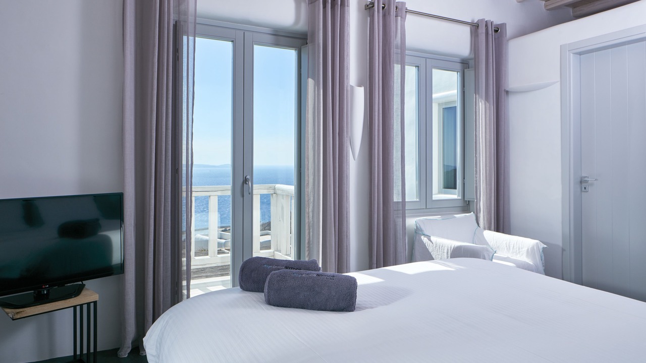 Photo of Bedroom in Faros Armenistis