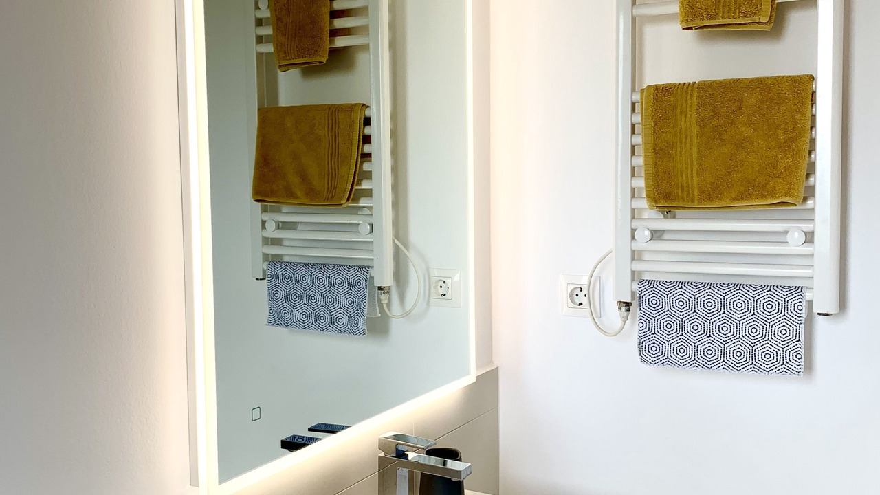 Photo of Bathroom in Petaleia