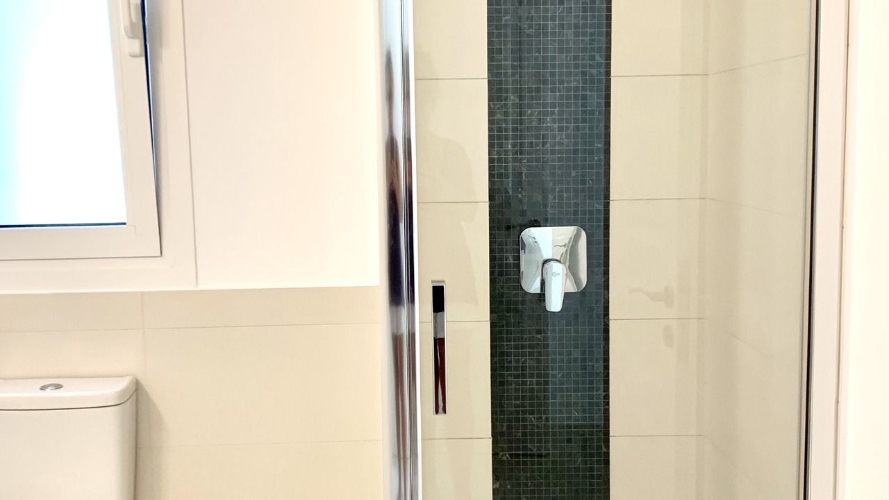 Photo of Bathroom in Petaleia