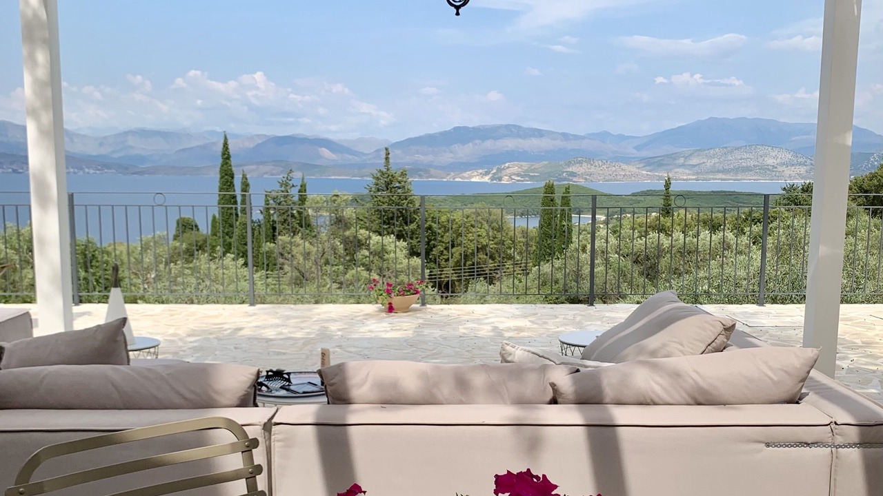 Photo of Patio Balcony in Petaleia