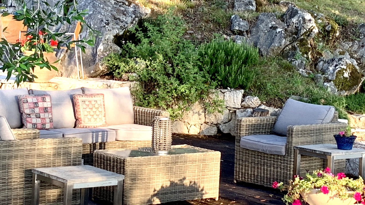 Photo of Outdoor in Petaleia
