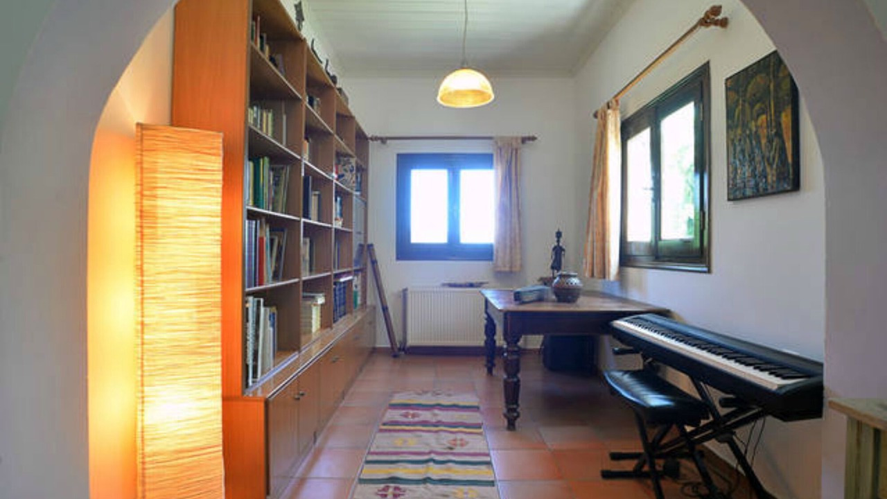 Photo of Bedroom in Peroulades
