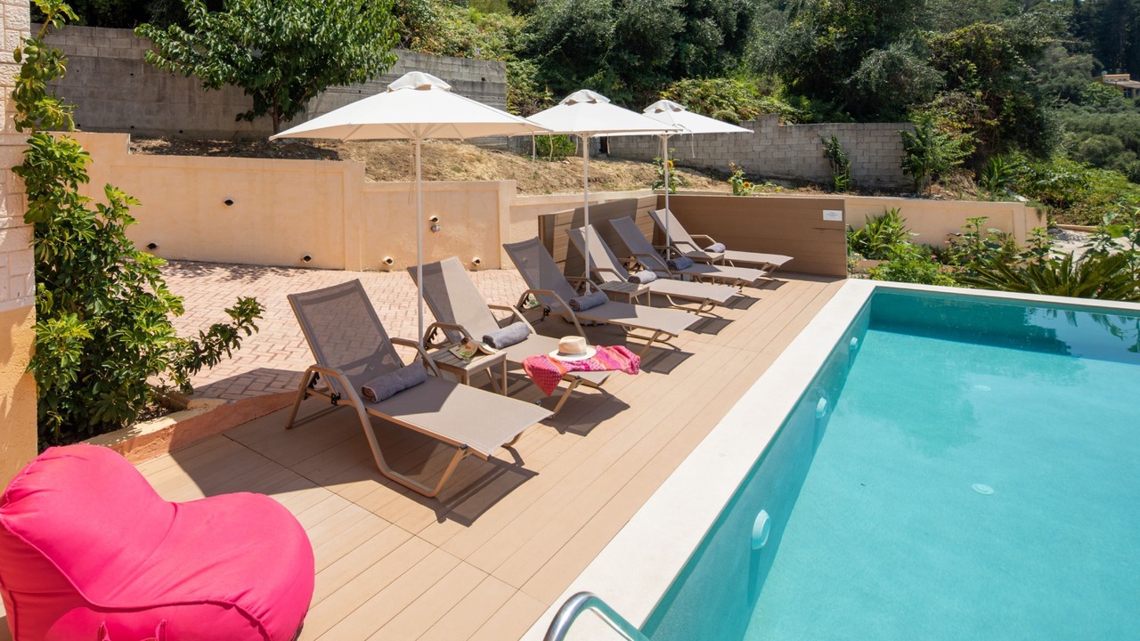 Photo of Outdoor in Karousades