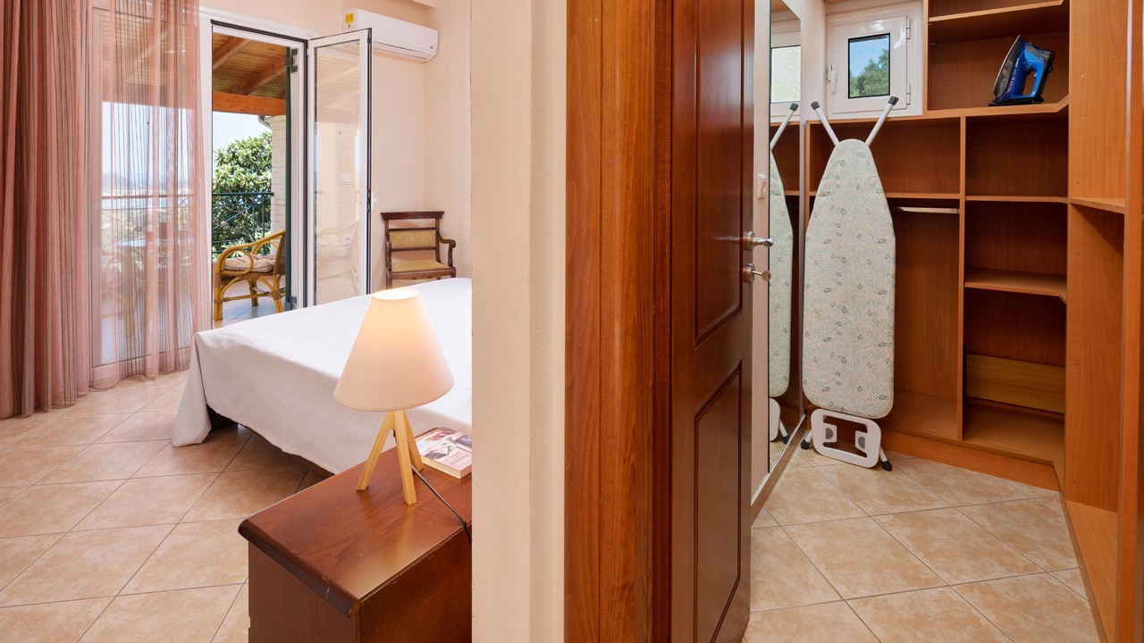 Photo of Bedroom in Karousades
