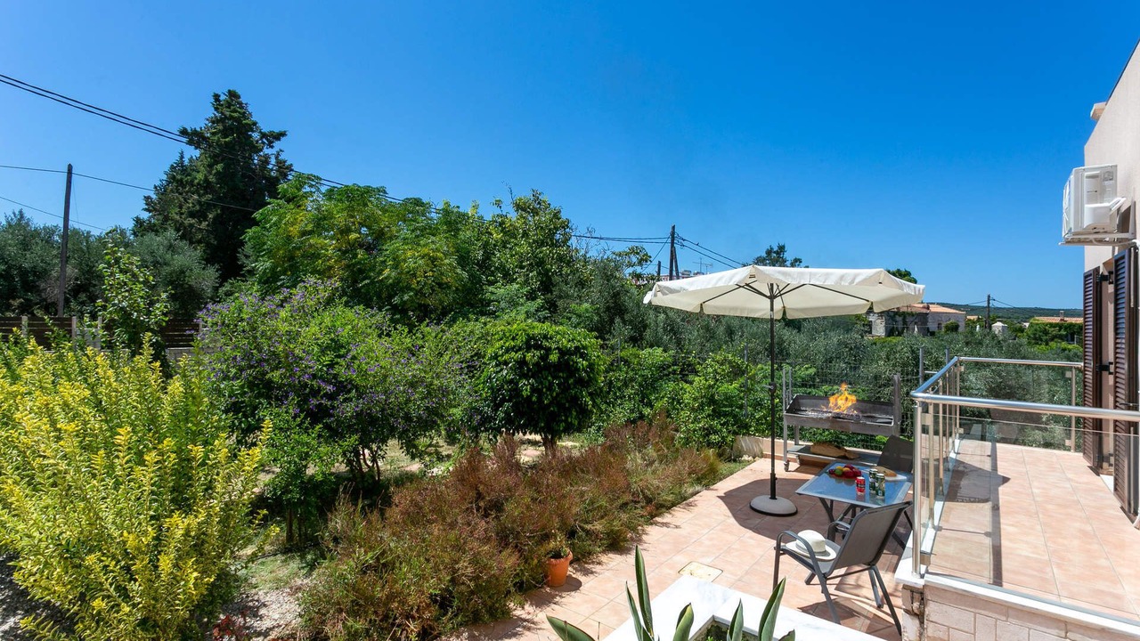 Photo of Outdoor in Pyrgos Psilonerou