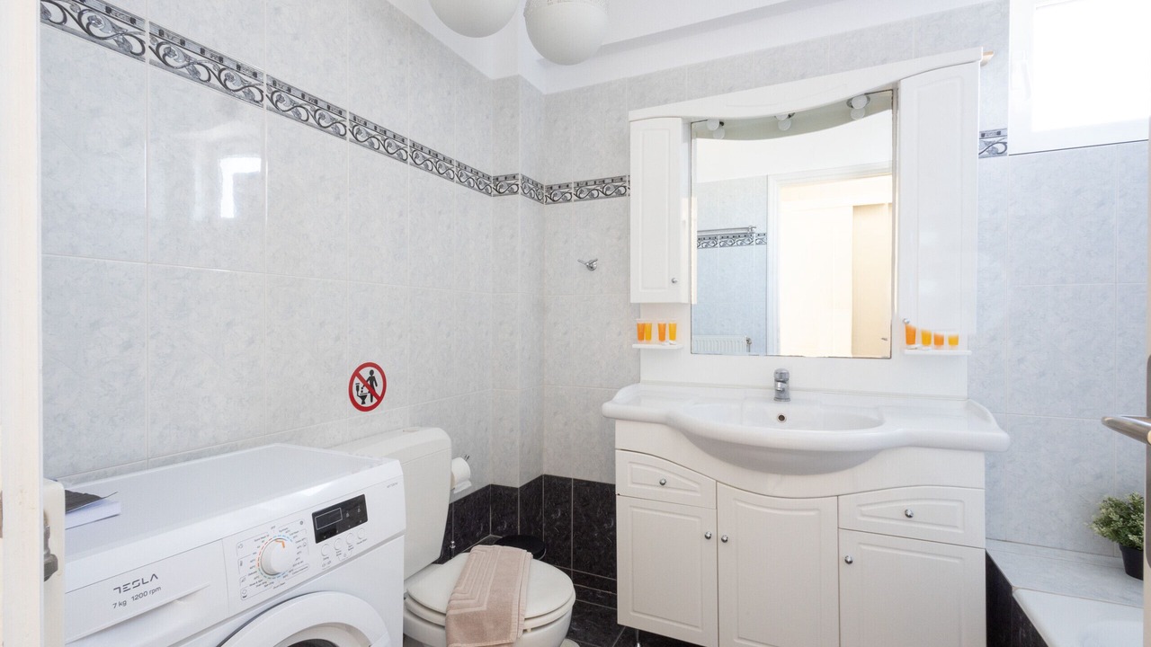 Photo of Bathroom in Kinosargous
