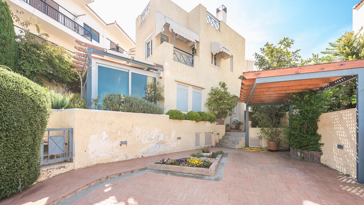 Photo of Outdoor in Voula