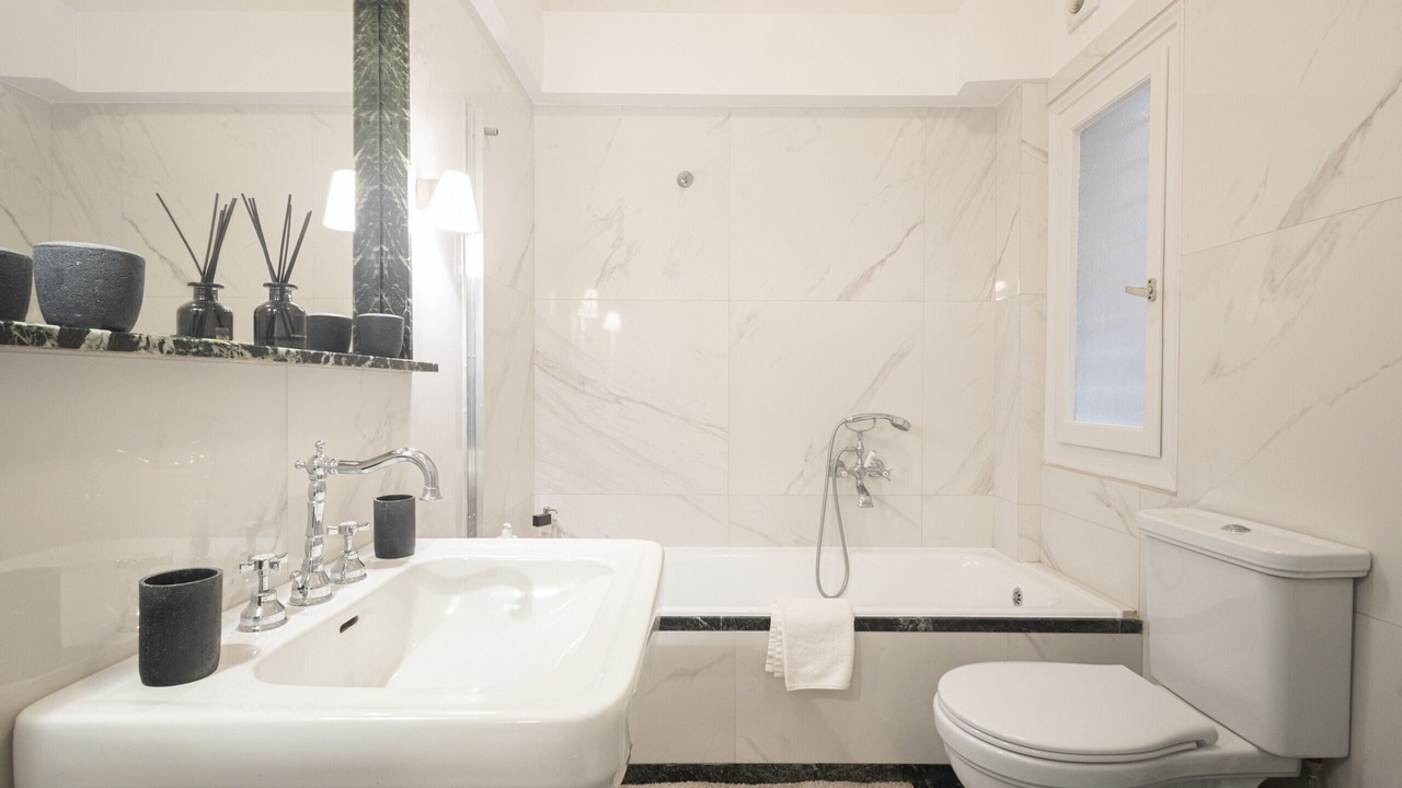 Photo of Bathroom in Makrigianni