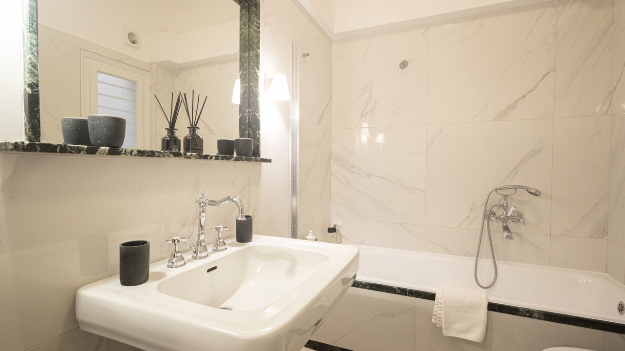 Photo of Bathroom in Makrigianni
