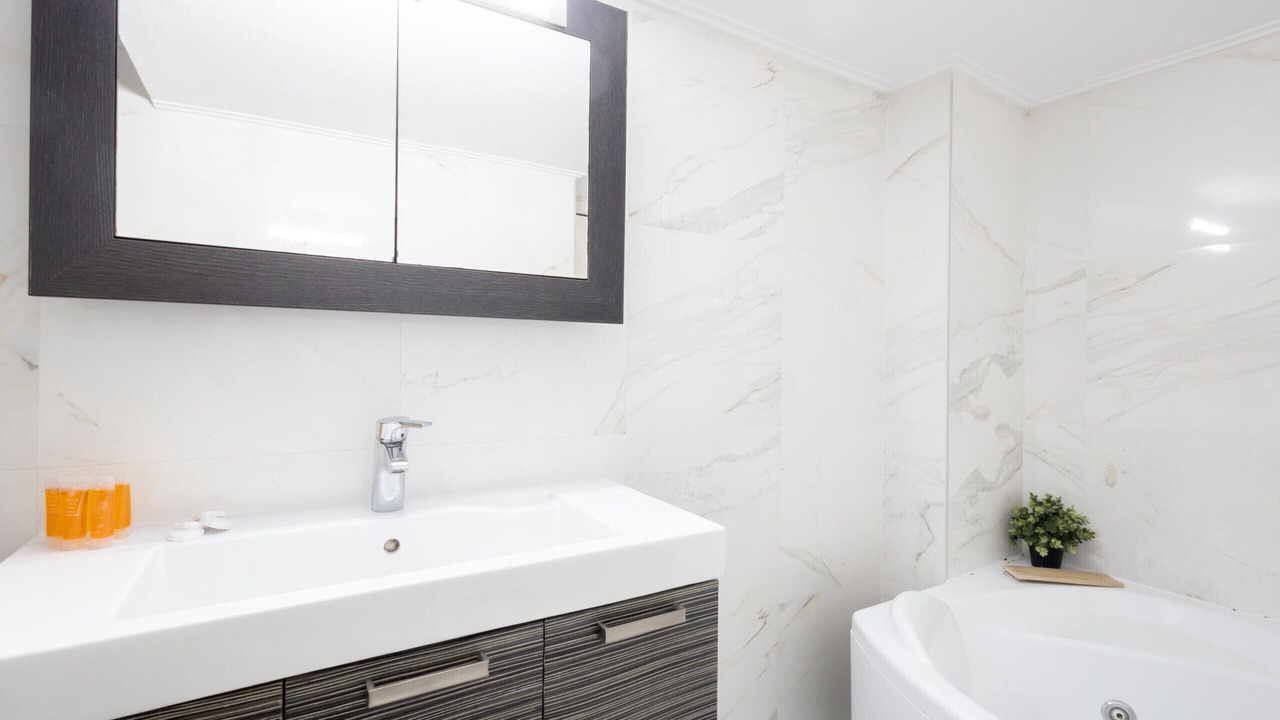 Photo of Bathroom in Nea Smirni