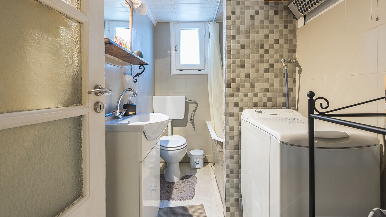 Photo of Bathroom in Athens