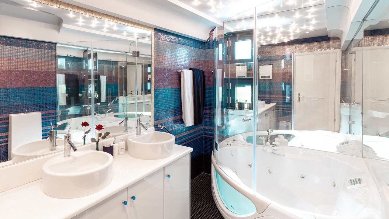 Photo of Bathroom in Voula