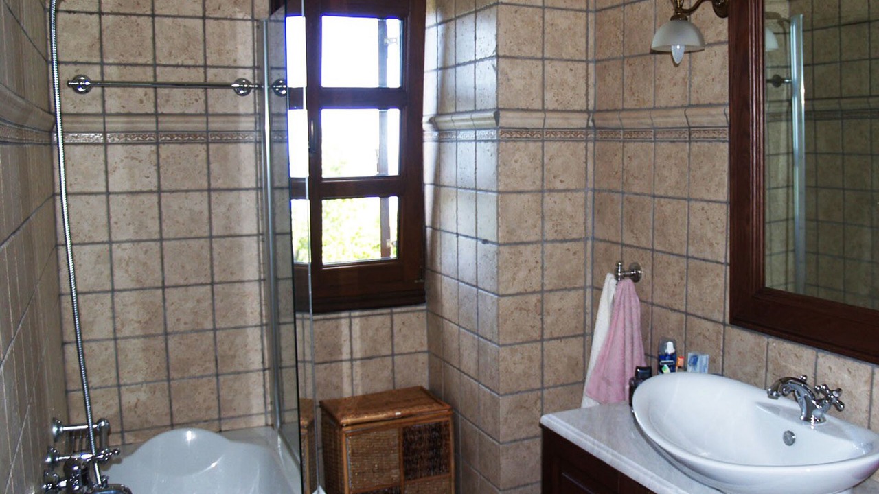 Photo of Bathroom in Zagora-Mouresi