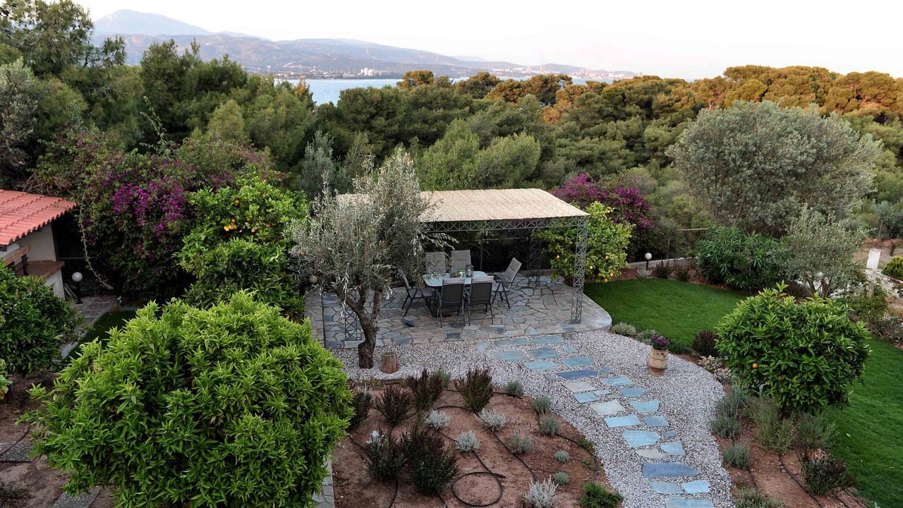 Photo of Outdoor in Isthmia