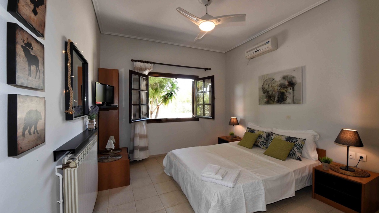 Photo of Bedroom in Isthmia
