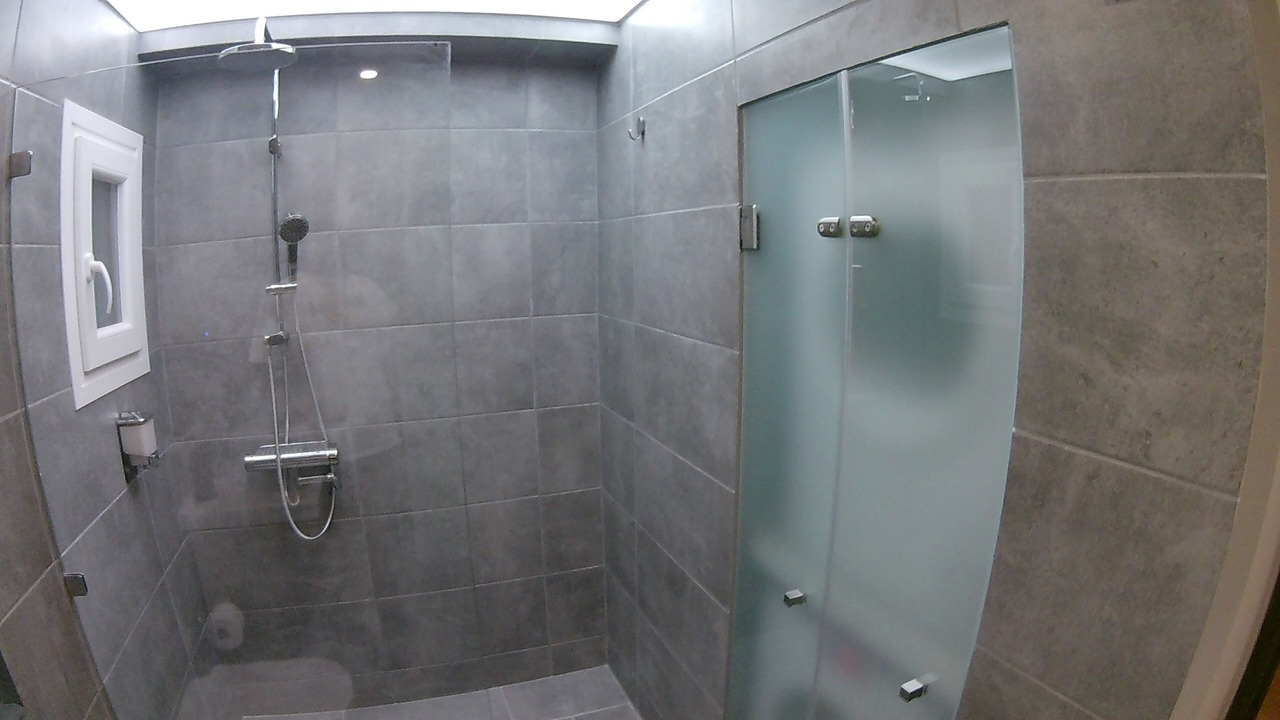 Photo of Bathroom in Ampelokipoi