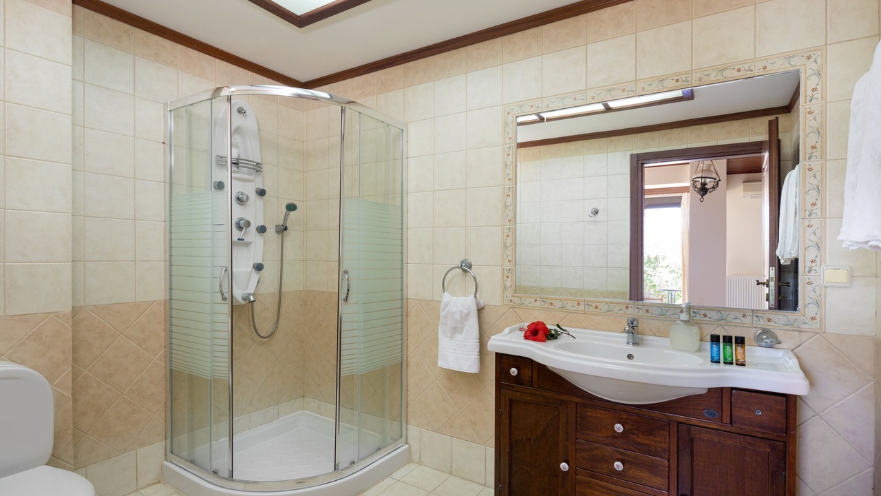 Photo of Bathroom in Polemarchi