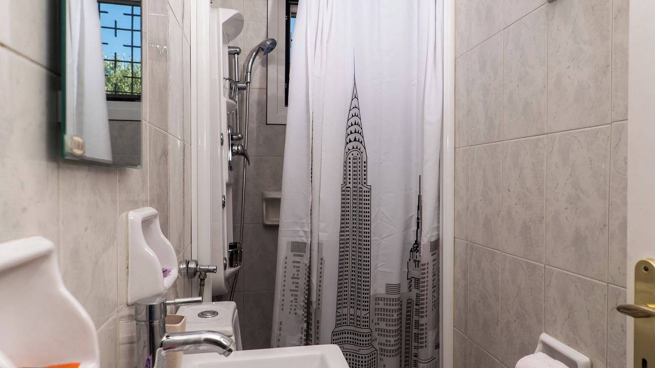 Photo of Bathroom in Darmarochori
