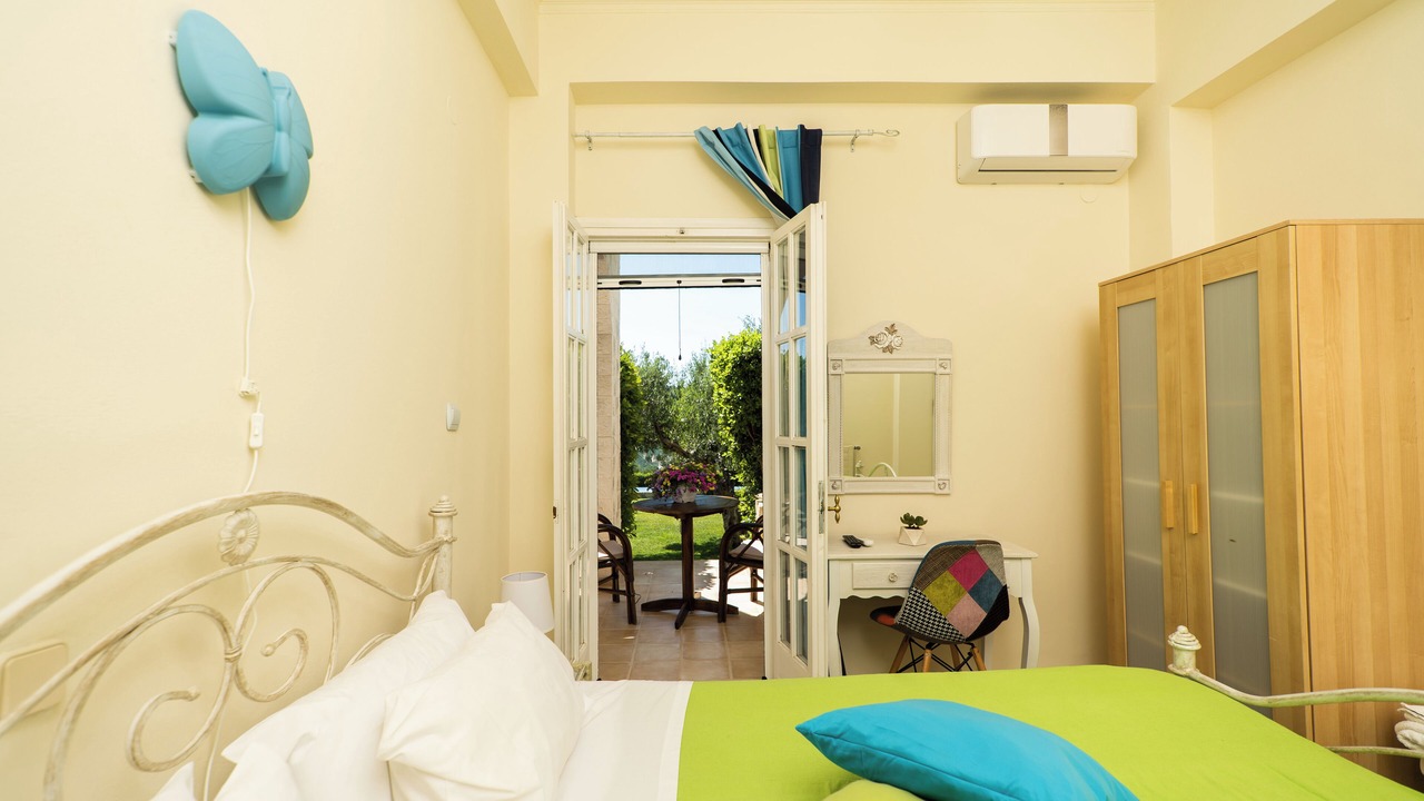 Photo of Bedroom in Darmarochori