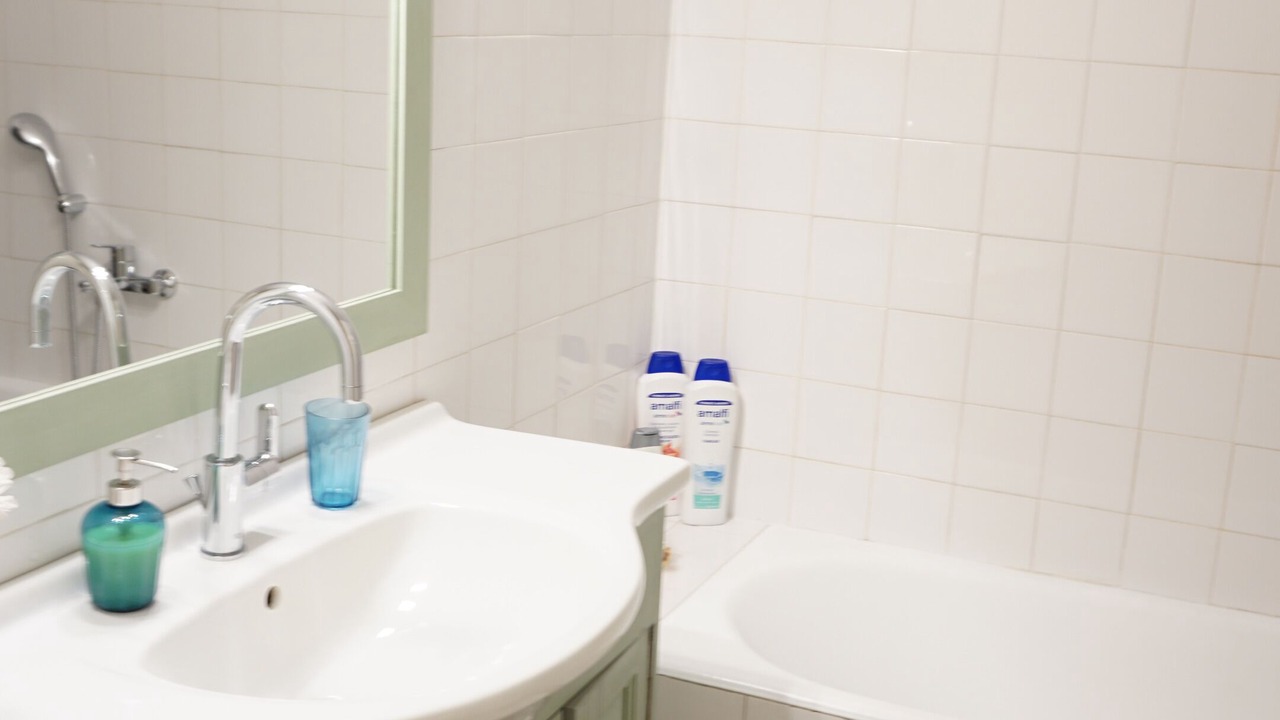 Photo of Bathroom in Plaka