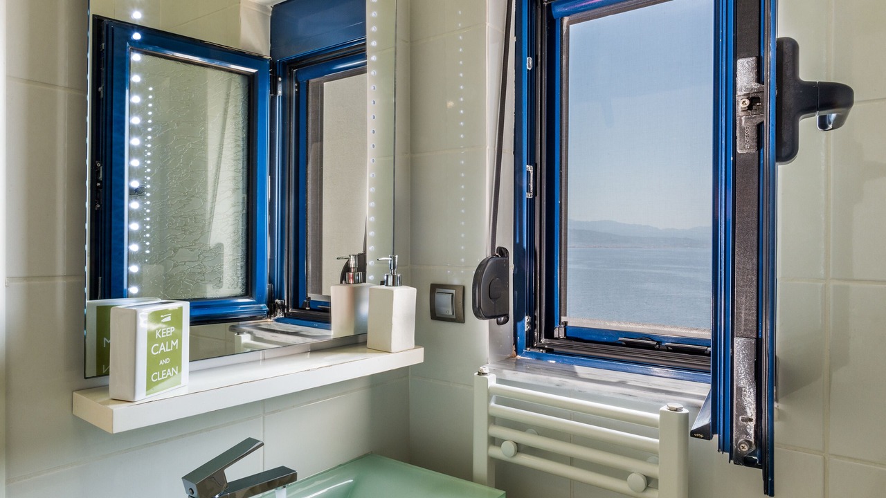 Photo of Bathroom in Akrotiri