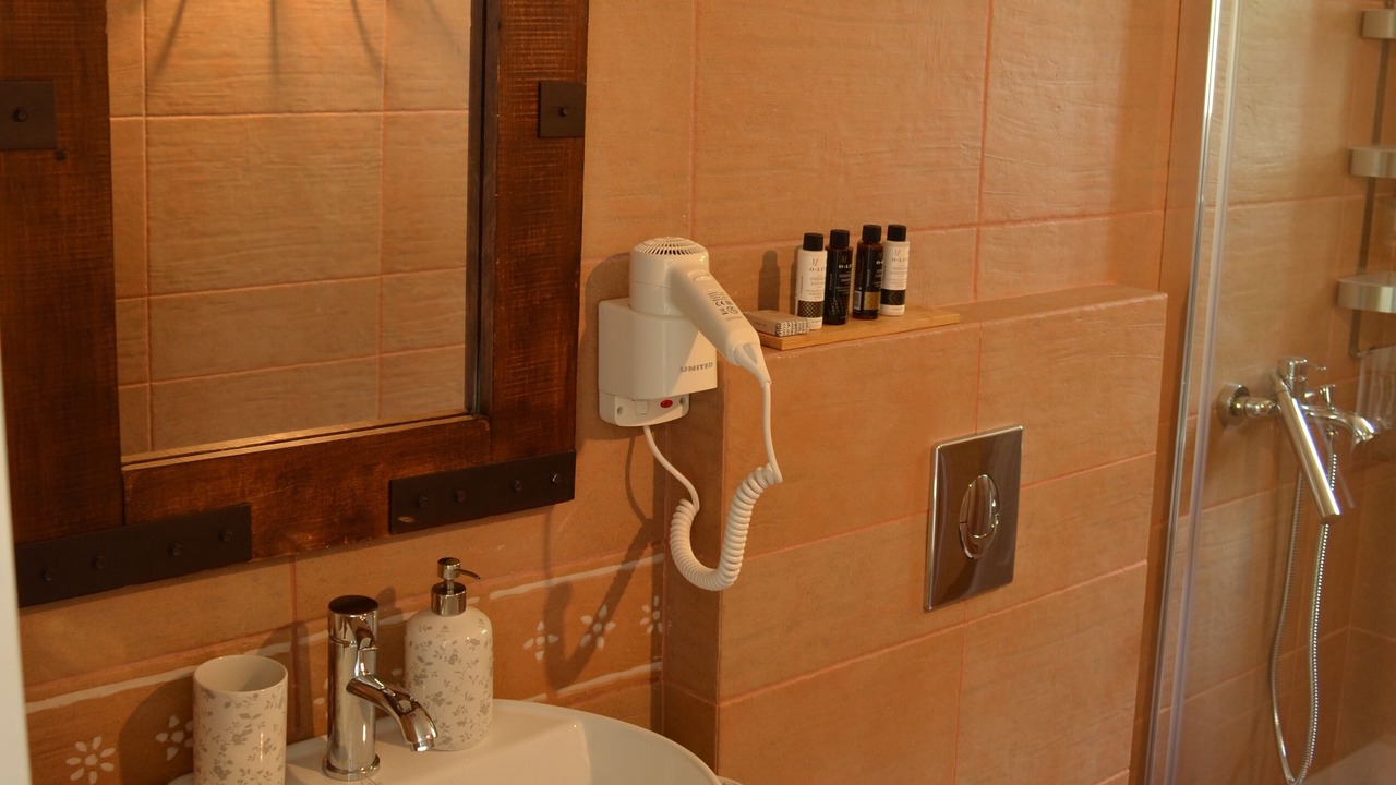 Photo of Bathroom in Petaleia