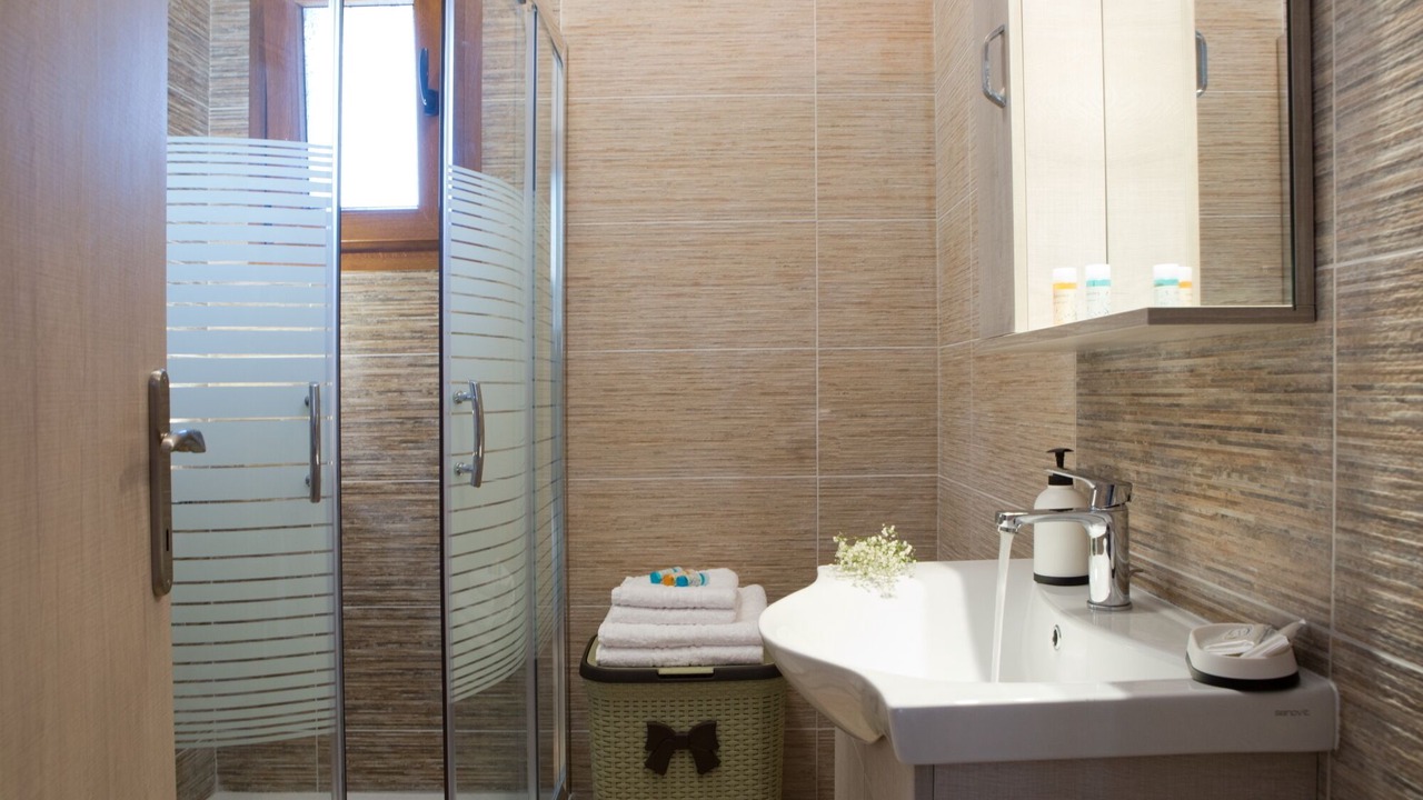 Photo of Bathroom in Mikros Gialos