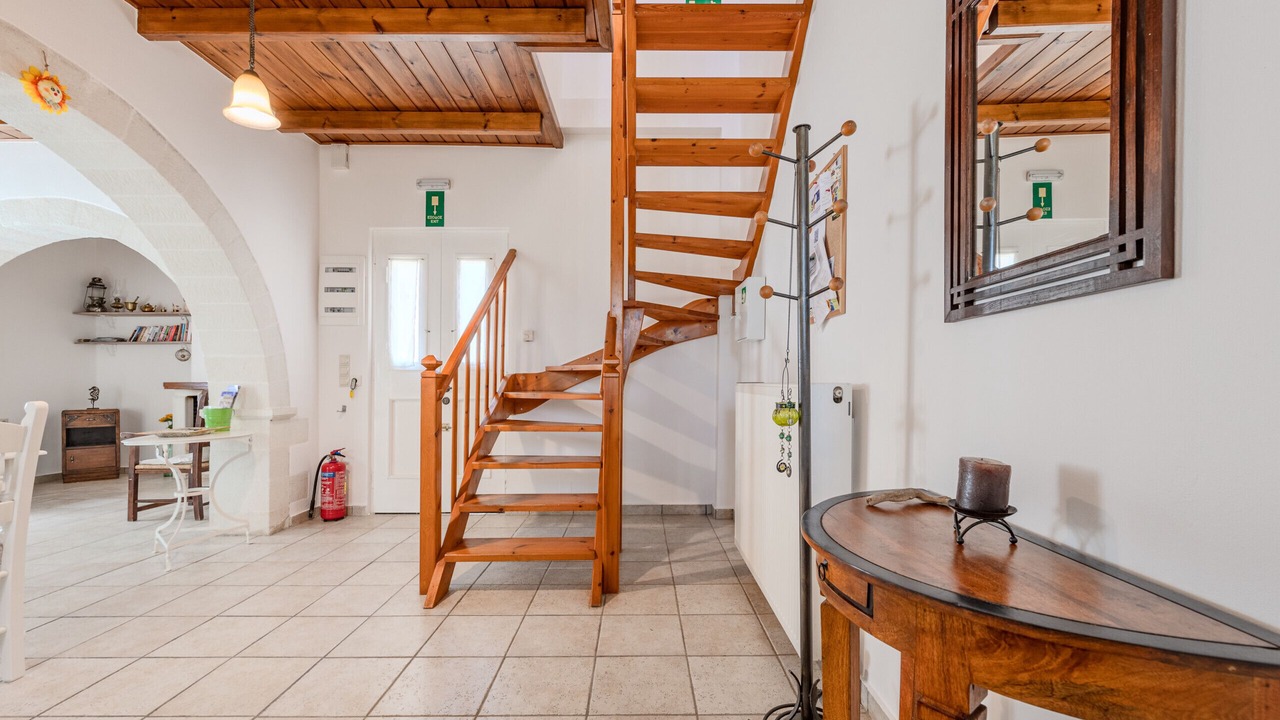 Photo of Livingroom in Douliana