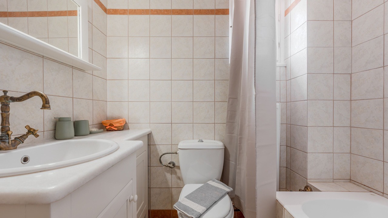 Photo of Bathroom in Douliana