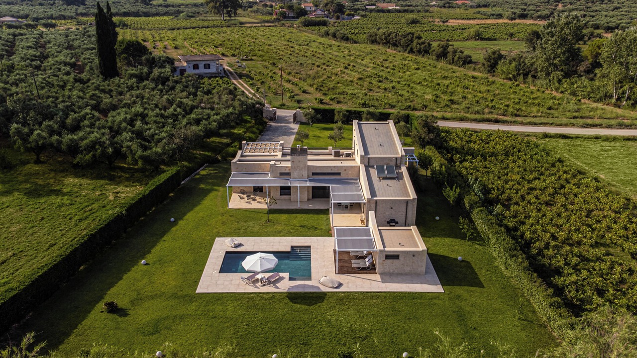 Photo of Outdoor in Alonia