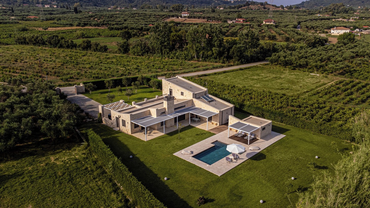 Photo of Outdoor in Alonia