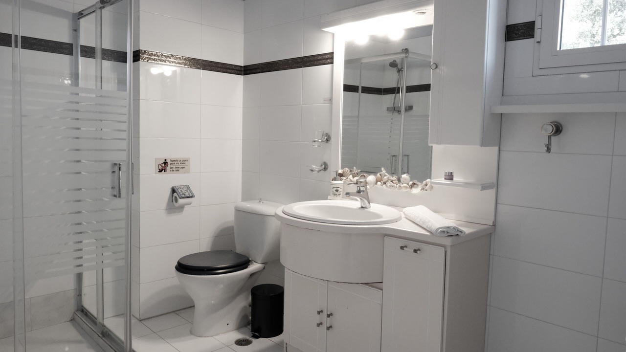 Photo of Bathroom in Evreti
