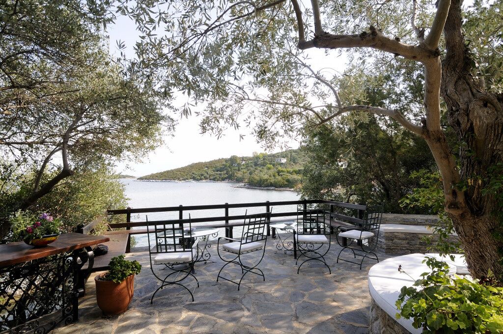 Photo of Patio Balcony in Pella Region