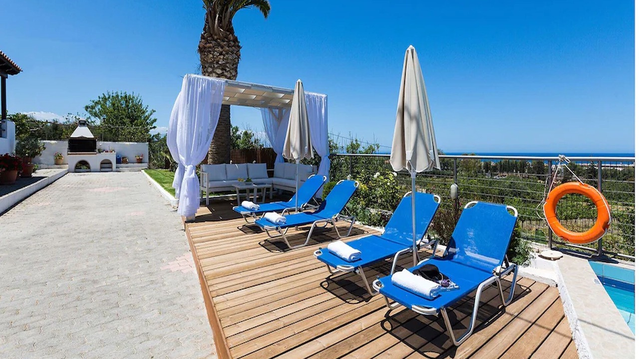 Photo of Patio Balcony in Adelianos Kampos