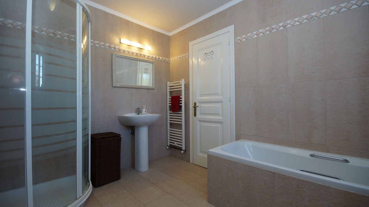 Photo of Bathroom in Magoulades