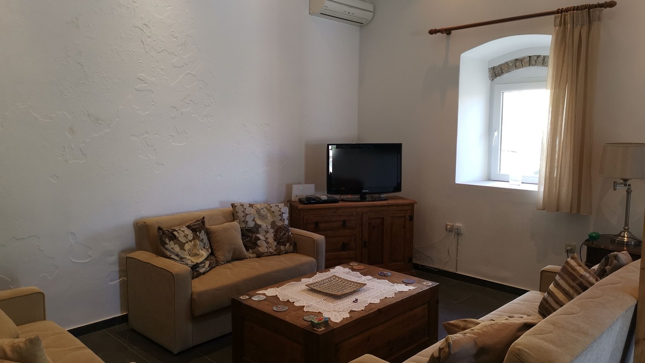 Photo of Livingroom in Termenades