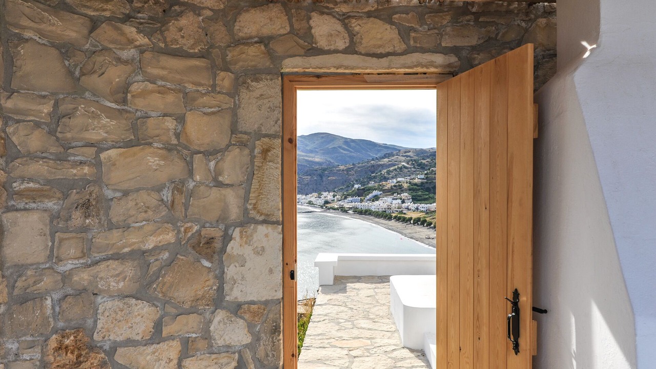 Photo of Outdoor in Minoa Pediada
