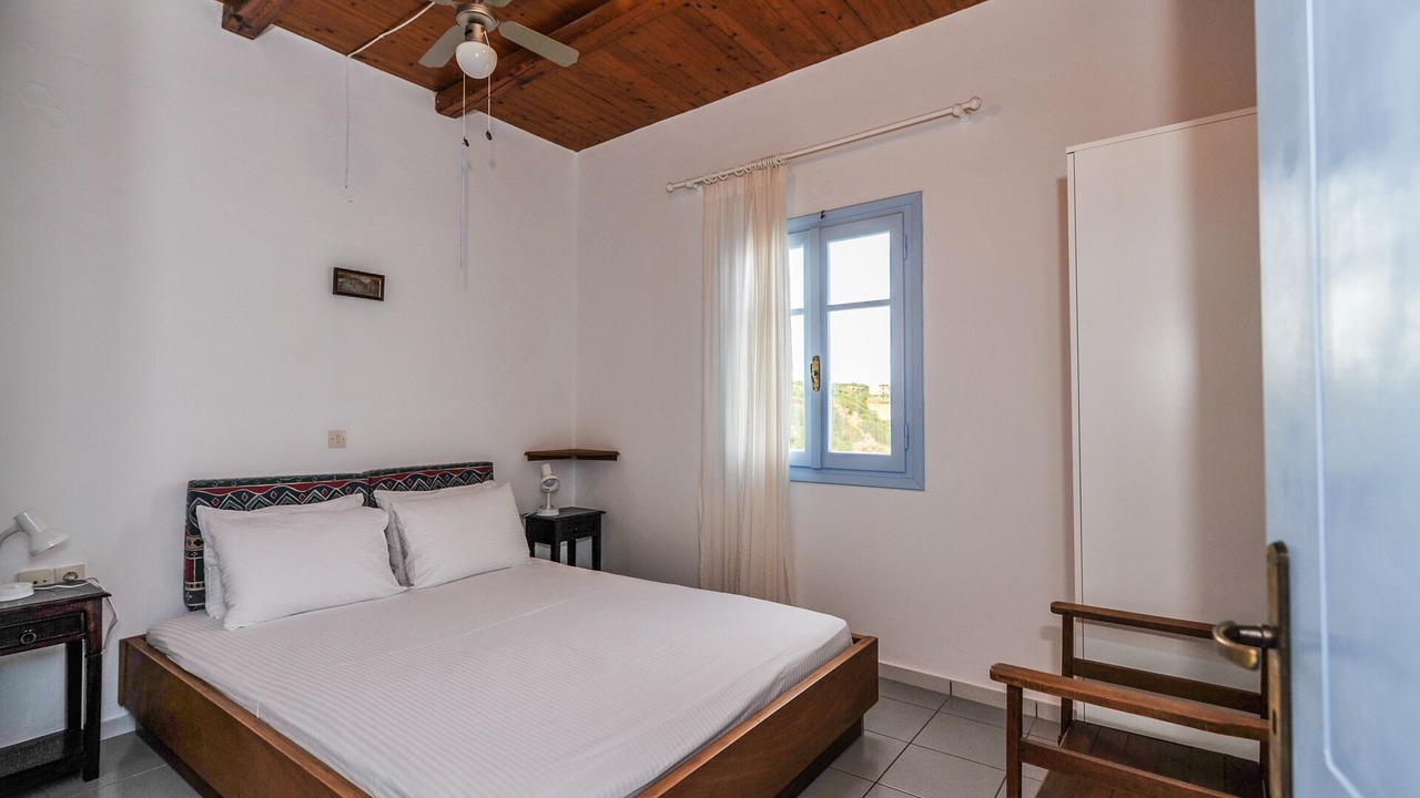 Photo of Bedroom in Minoa Pediada