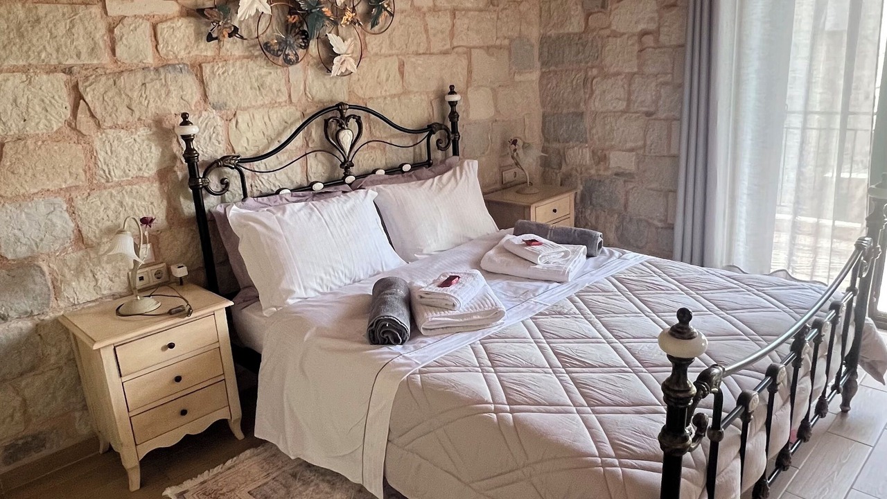 Photo of Bedroom in Kato Stalos