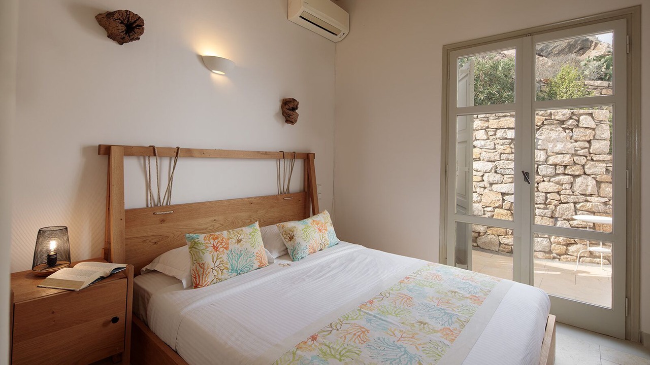 Photo of Bedroom in Ornos