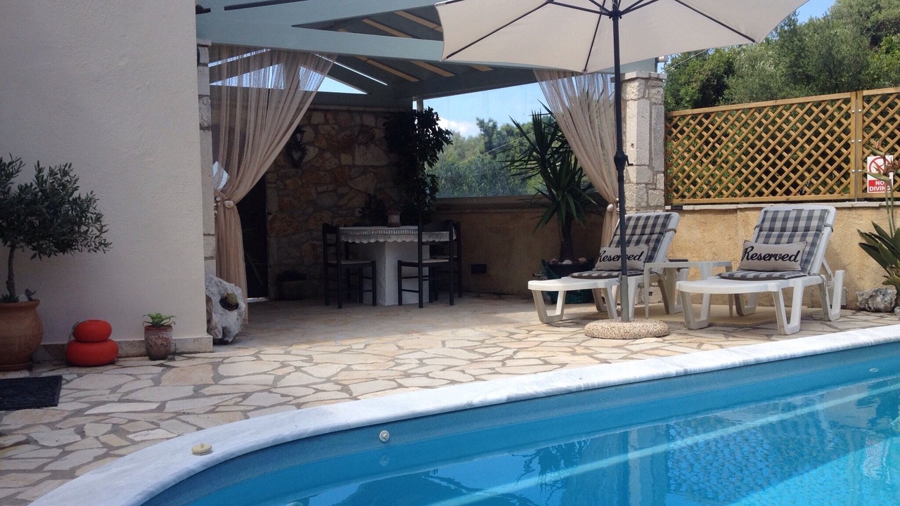 Photo of Outdoor in Petaleia