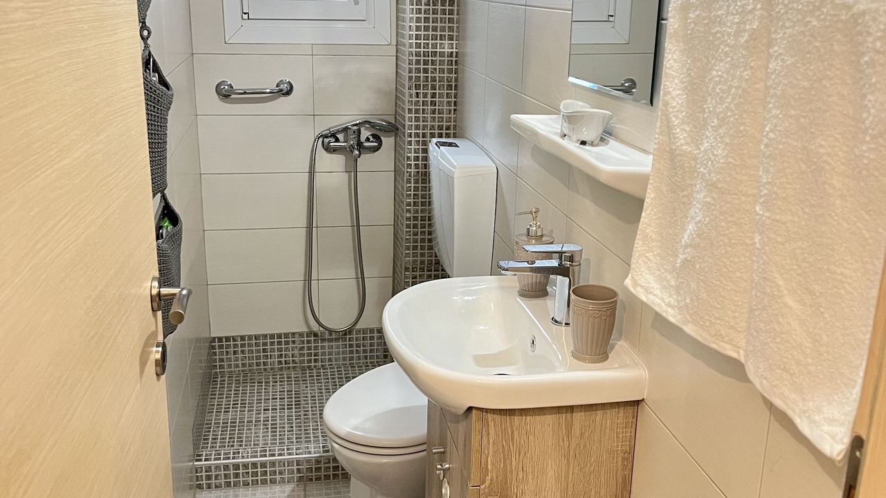 Photo of Bathroom in Thessaloniki