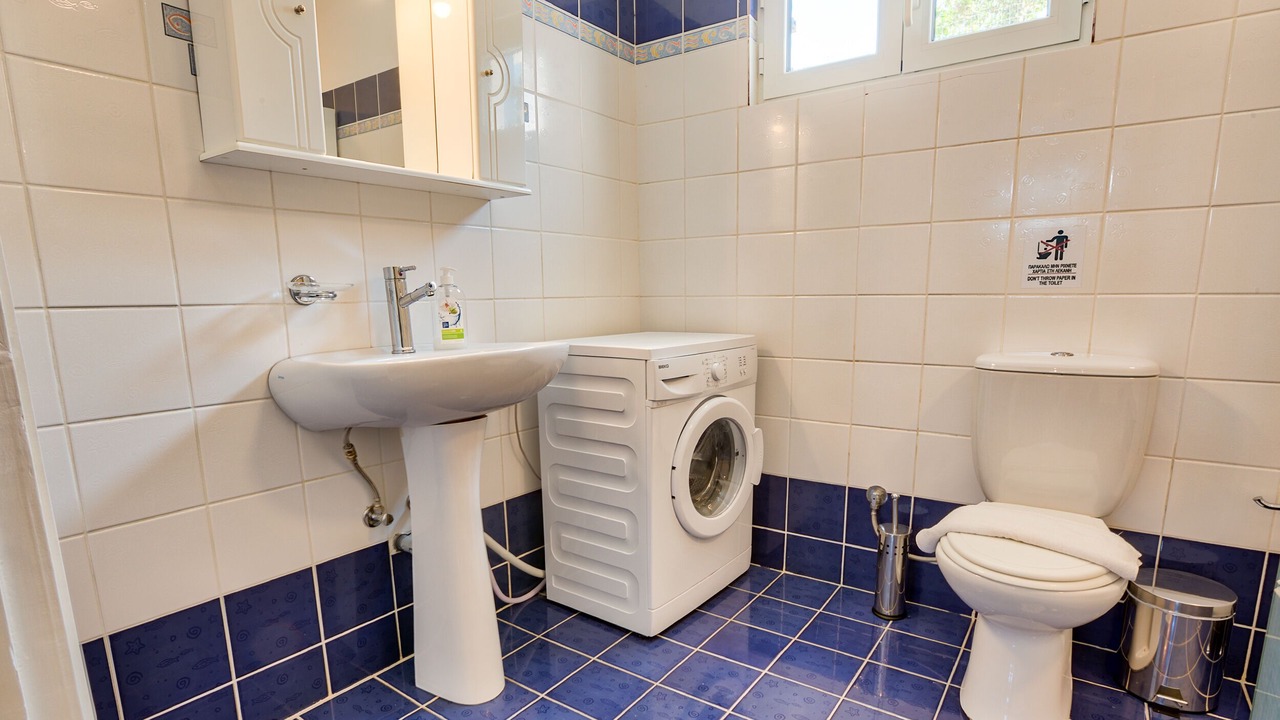 Photo of Bathroom in Almyrida