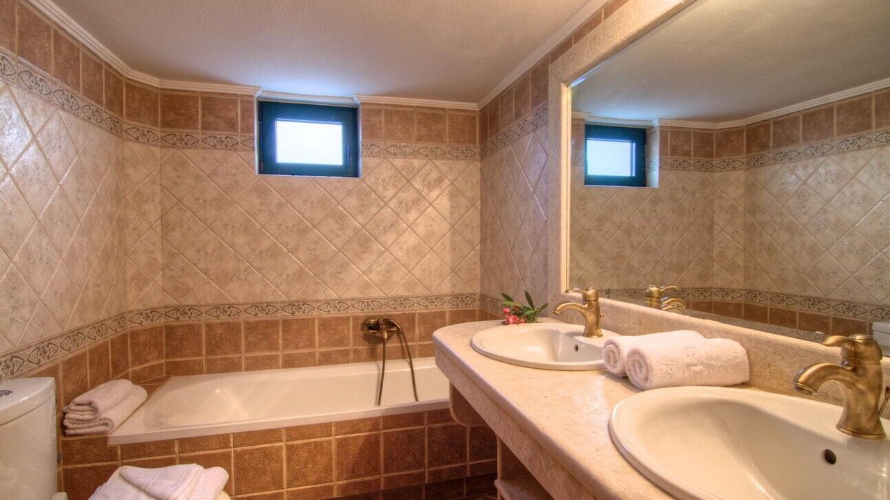 Photo of Bathroom in Kato Valsamonero