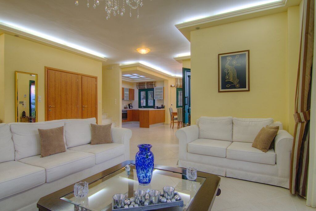 Photo of Livingroom in Kato Valsamonero