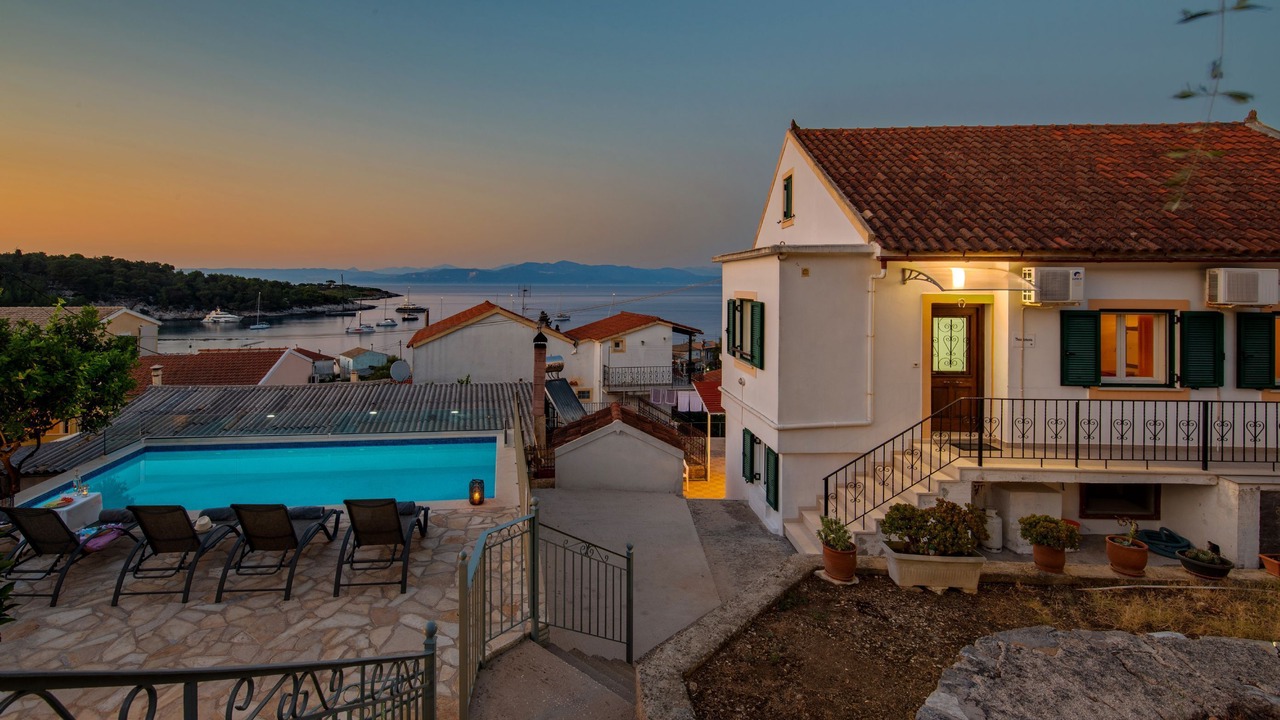 Photo of Others in Gaios
