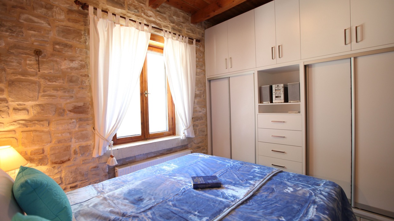Photo of Bedroom in Atsipópoulon