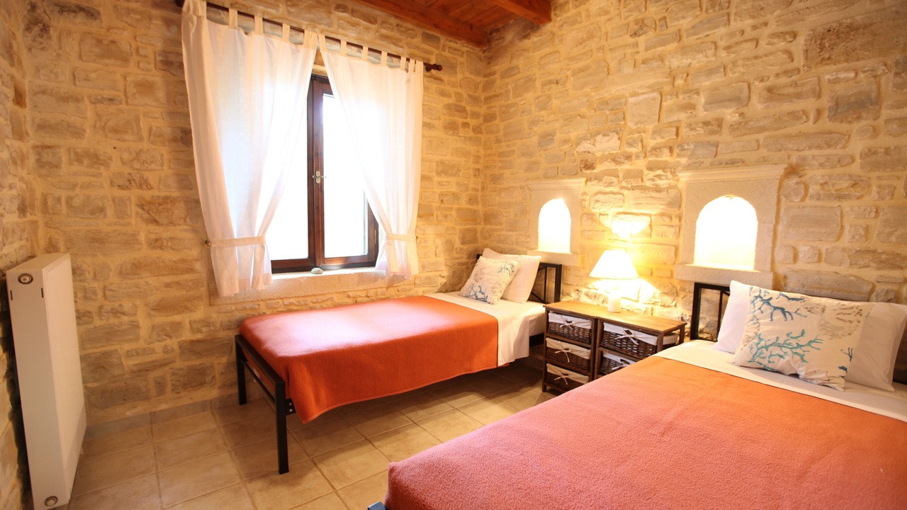 Photo of Bedroom in Atsipópoulon