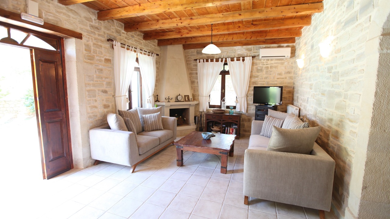 Photo of Livingroom in Atsipópoulon